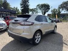 2017 Ford Edge SE - Photo 6
