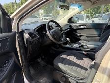 2017 Ford Edge SE - Photo 10
