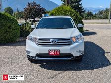 2011 Toyota Highlander V6 JUST ARRIVED, WELL MAINTAINED LIMIT... - Photo 2