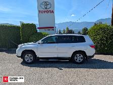 2011 Toyota Highlander V6 JUST ARRIVED, WELL MAINTAINED LIMIT... - Photo 3