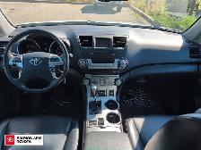 2011 Toyota Highlander V6 JUST ARRIVED, WELL MAINTAINED LIMIT... - Photo 24