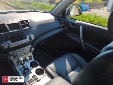 2011 Toyota Highlander V6 JUST ARRIVED, WELL MAINTAINED LIMIT... - Photo 25