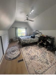 One Bedroom Apartment, Steps to Subway and Dufferin Mall. - Photo 2