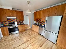6½ Rosemont Gem, Spacious 3 Bedroom, fully equipped - Photo 6