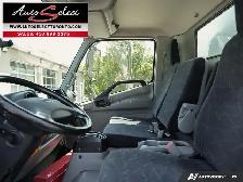 2020 Hino 195 20 Foot with Maxon Liftgate - Photo 24