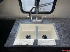 2017 K-Z INC. CONNECT 241RLK Travel Trailer - Photo 17