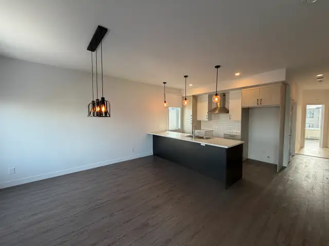 Magnifique 4½ moderne à louer!