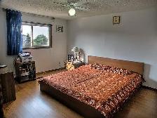 3-Bedroom beautiful, semi-detached house in quite neigborhood - Photo 4