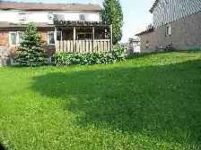 3-Bedroom beautiful, semi-detached house in quite neigborhood - Photo 7