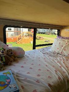 Seasonal family trailer for sale - Photo 10