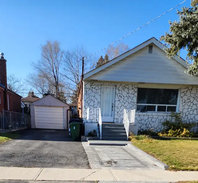 Short-Term House main floor Rental – 4 Months (Scarborough)