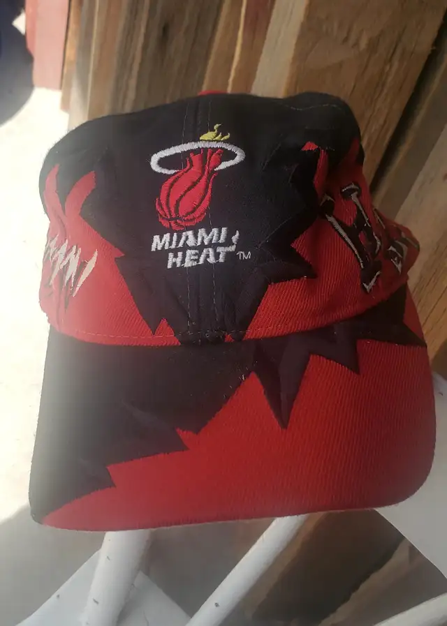 Vintage Miami Heat 90's Drew Pearson Snap Back Cap