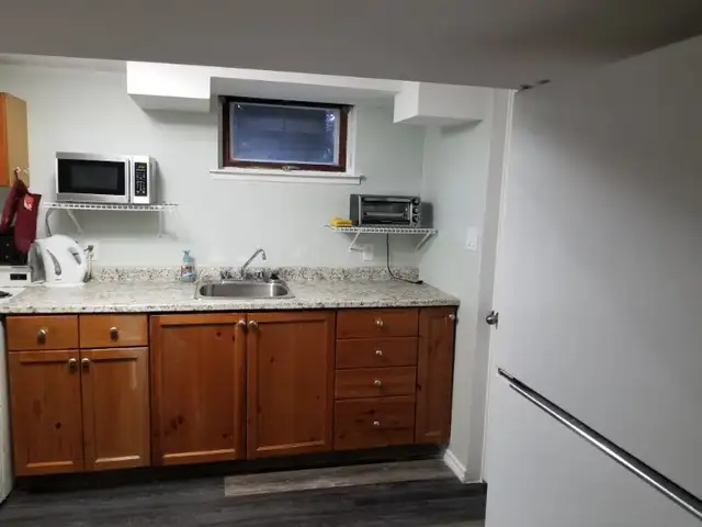 1 bedroom basement apartment for rent