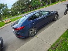2018 Hyundai Elantra - Photo 2