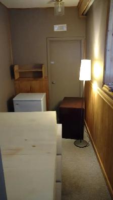 Centretown Basement Bachelor/Studio for Rent (192 Somerset St W) - Photo 10
