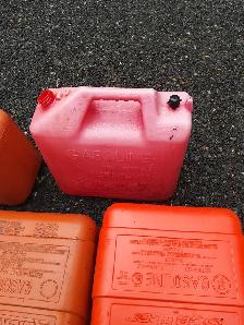 Fuel Containers - Photo 4