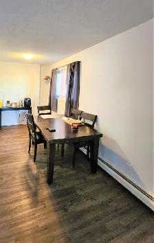 Large 1 bed / 1 bath, Gas and water included! - Photo 3