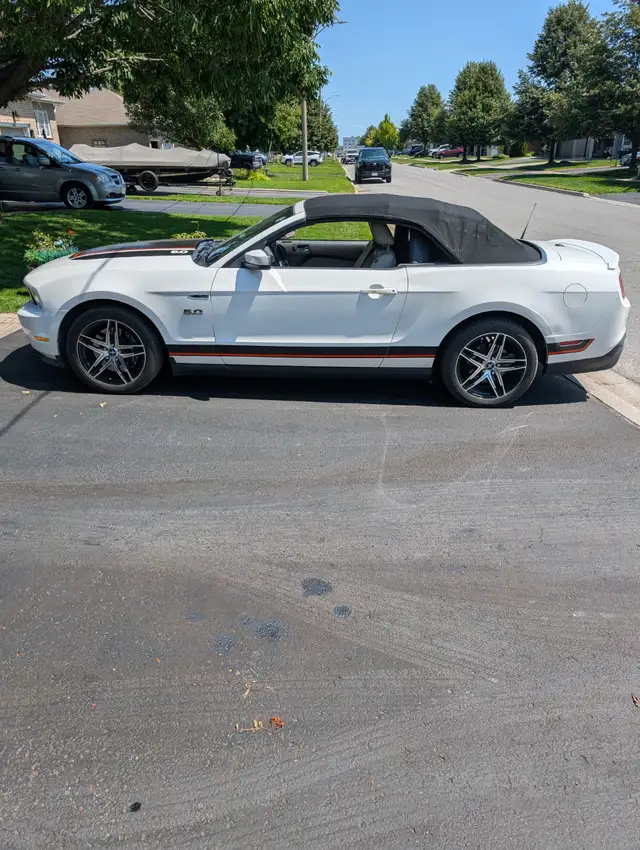 2012 Mustang GT convertible