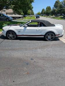 2012 Mustang GT convertible