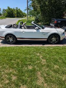 2012 Mustang GT convertible - Photo 3