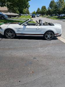 2012 Mustang GT convertible - Photo 4
