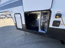 2024 Arcadia 21SRK COMPACT 5TH WHEEL, TANDEM TOWABLE, STORAGE - Photo 12