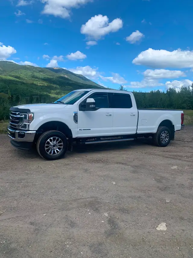 2020 Ford F-350 Lariat 8’ Box