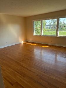 Duplex upper for Rent in West Hillhurst - Photo 5