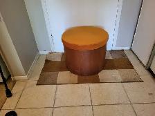 TEAK ORANGE POUF.(CUSHIONED)