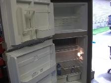 PROPANE - ELECTRIC FRIDGE - Photo 2