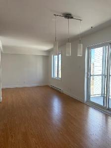 Superbe grand 3 1/2 style condo Ste-Foy Air Clim, Libre - Photo 15