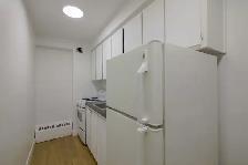 5th floor studio apartment near McGill - ID 4175