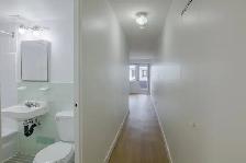 5th floor studio apartment near McGill - ID 4175 - Photo 5