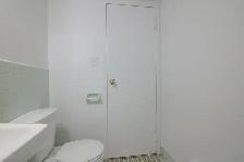 5th floor studio apartment near McGill - ID 4175 - Photo 6