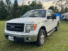 2013 Ford F150 XLT 4x4 low miles