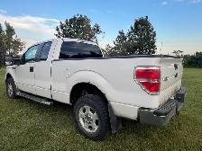 2013 Ford F150 XLT 4x4 low miles - Photo 4