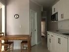 Bloor /Lansdowne, main floor A Room with 1 bathroom near Subway - Photo 5