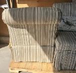 ✨ PAIR OF CUSTOM-MADE LA-Z-BOY CHAIRS ✨ - Photo 2