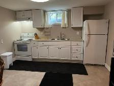 GREAT LOCATION FOR SERIOUS STUDENT, BRIGHT ROOM TO RENT