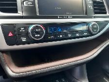 2018 Toyota Highlander - Photo 19