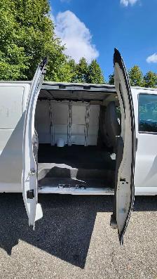 2010 GMC Savana Extended - Photo 7