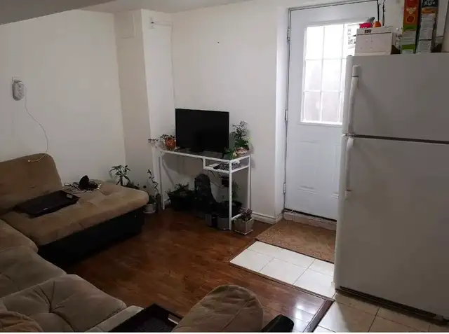 2 Bedroom Basement   2 parking spots for Rent