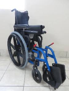 Wheelchair - Photo 2