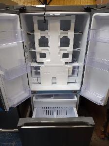 Samsung '30' Stainless Steel French Door Fridge on Sale‼️ - Photo 4