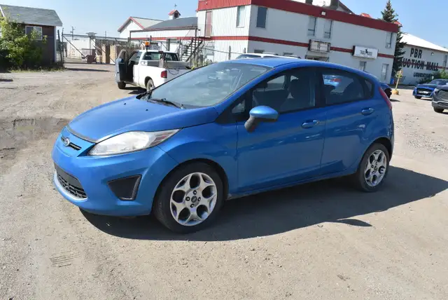 2012 Ford Fiesta SE Hatchback