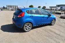 2012 Ford Fiesta SE Hatchback - Photo 3