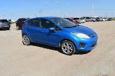 2012 Ford Fiesta SE Hatchback - Photo 4