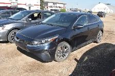 2022 Kia Forte 5-Door EX
