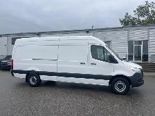 2022 Mercedes-Benz Sprinter Cargo Van Sprinter 2500 Cargo Van 2. - Photo 2