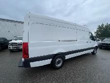 2022 Mercedes-Benz Sprinter Cargo Van Sprinter 2500 Cargo Van 2. - Photo 9